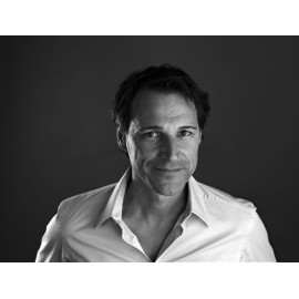 Rolf Dobeli Rolf Dobeli